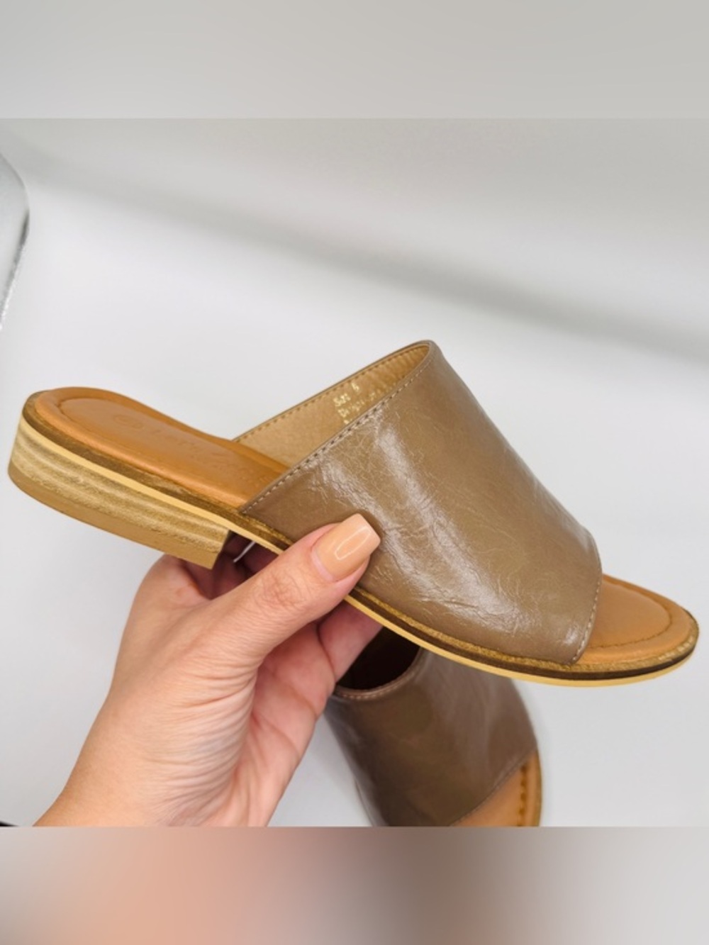 NWT Taupe Leather Open-Toe Slide Mule - Sleek Everyday Comfort - Size 10